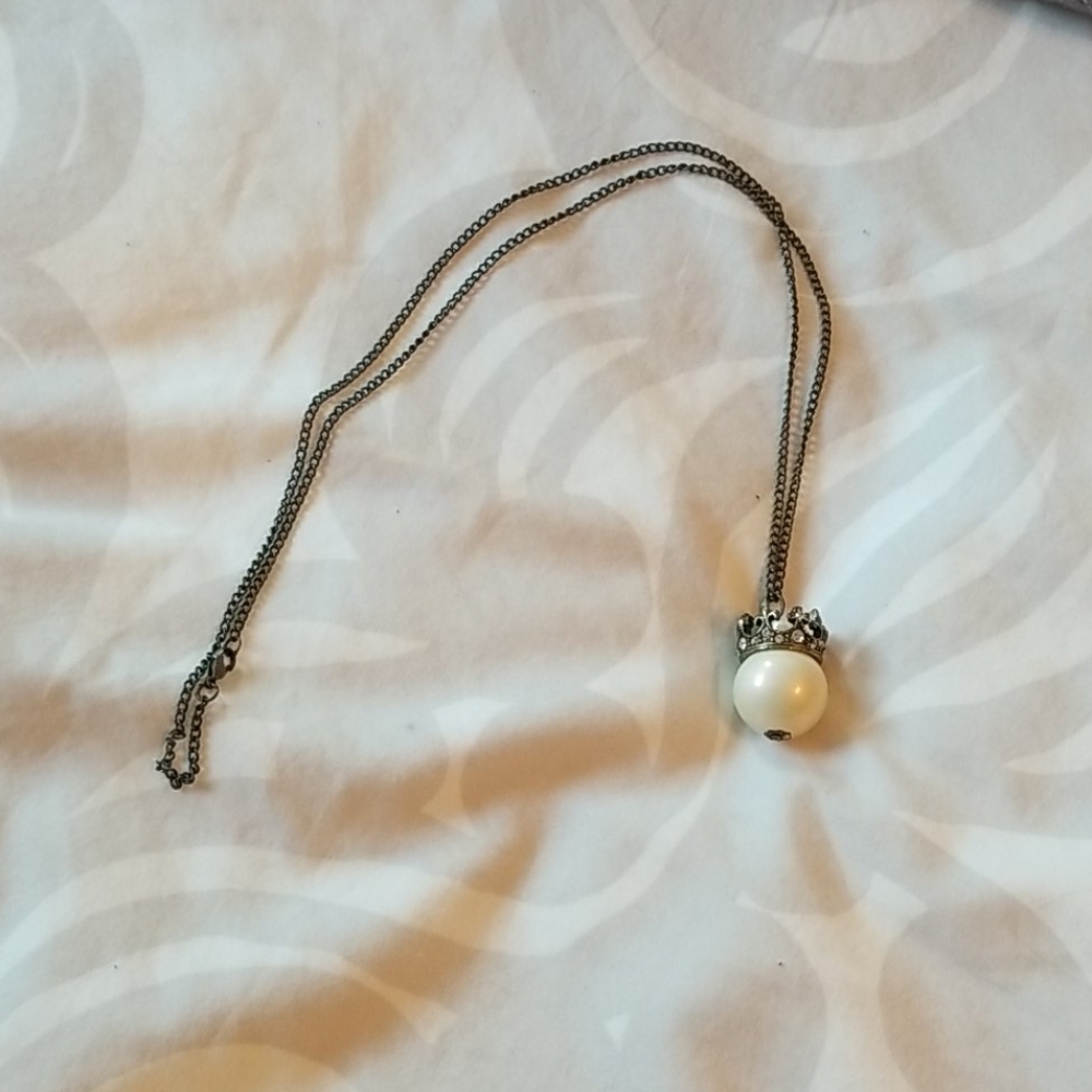 Crown Necklace